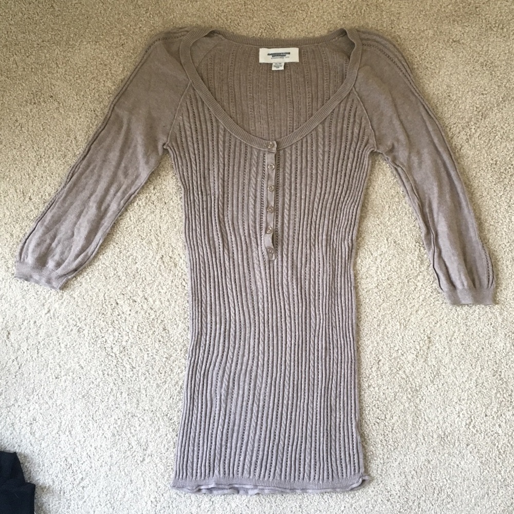 American Eagle 3/4 Sleeved Sweater